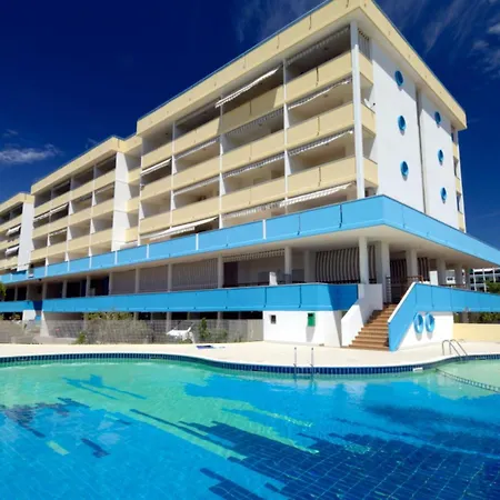 Bright And Functional Flat With Seaview Balcony