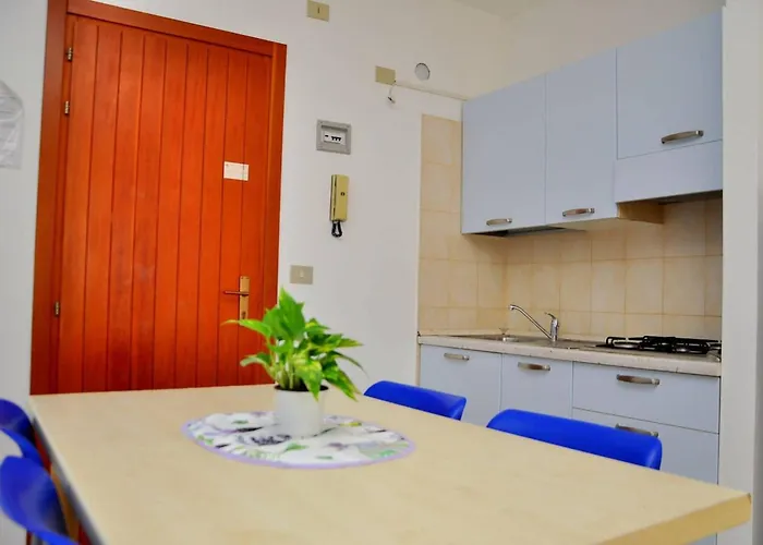 アパート Bright And Functional Flat With Seaview Balcony *