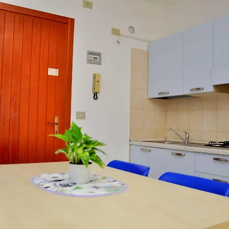 Appartamento Bright And Functional Flat With Seaview Balcony *