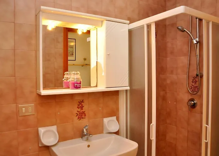 Bright And Functional Flat With Seaview Balcony Lejlighed