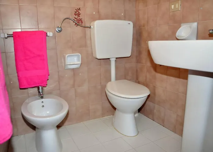 Lägenhet Bright And Functional Flat With Seaview Balcony *